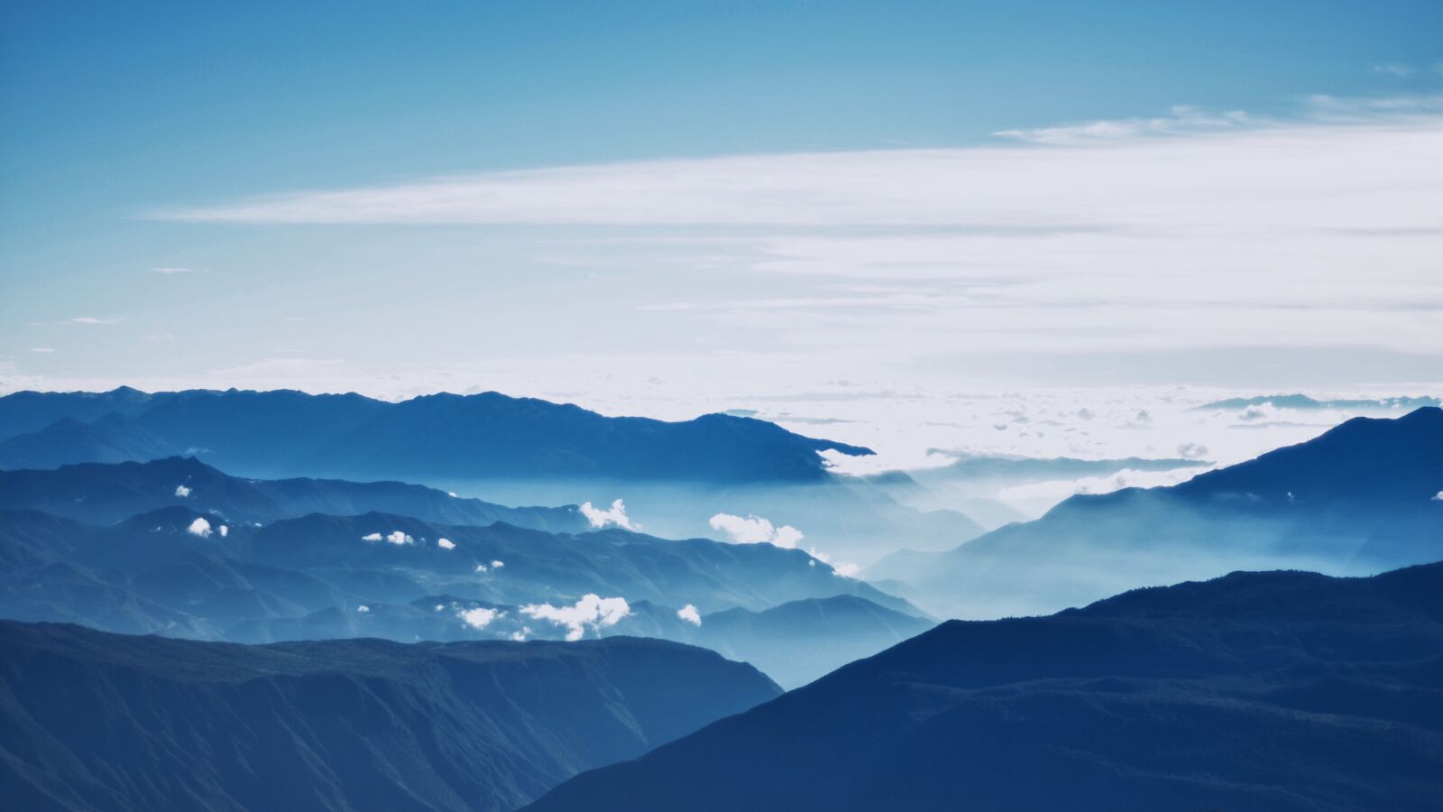 Nikon D5100 sample photo. Clouds, foggy, landscape photography