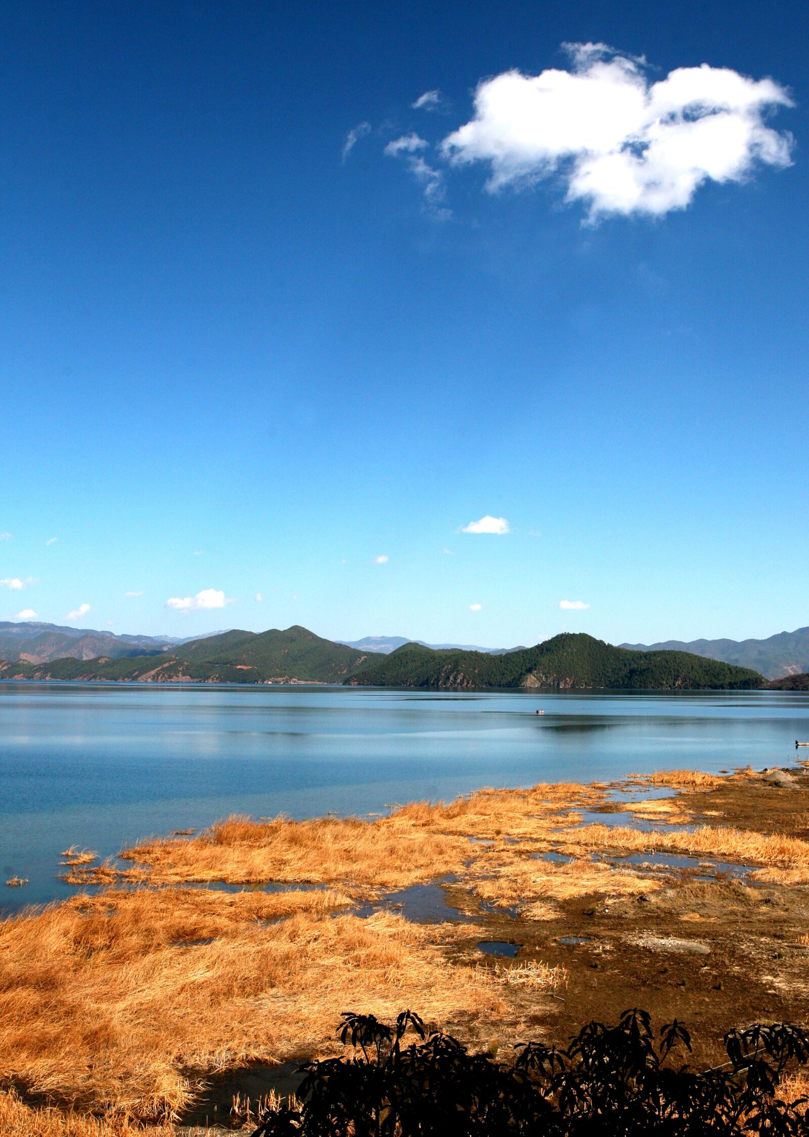 Canon EOS 5D sample photo. Lugu lake, autumn, plateau photography