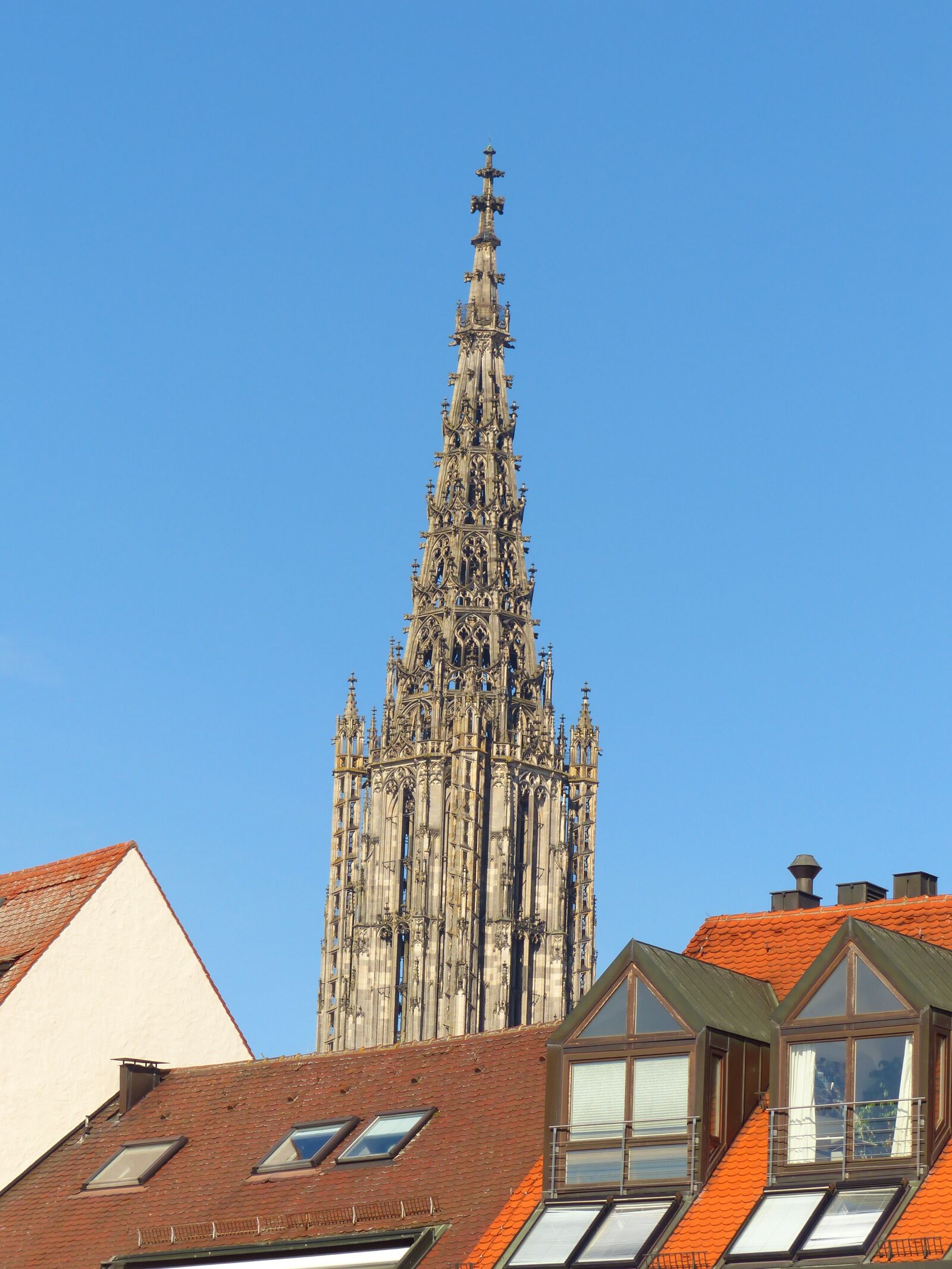 Panasonic Lumix DMC-FZ200 sample photo. Ulm, ulm cathedral, city photography