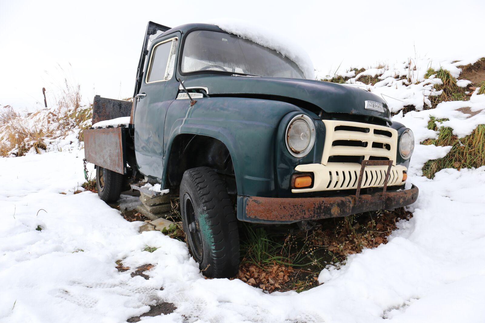 Canon EF 24-70mm F4L IS USM sample photo. Hokkaido, automotive, snow photography