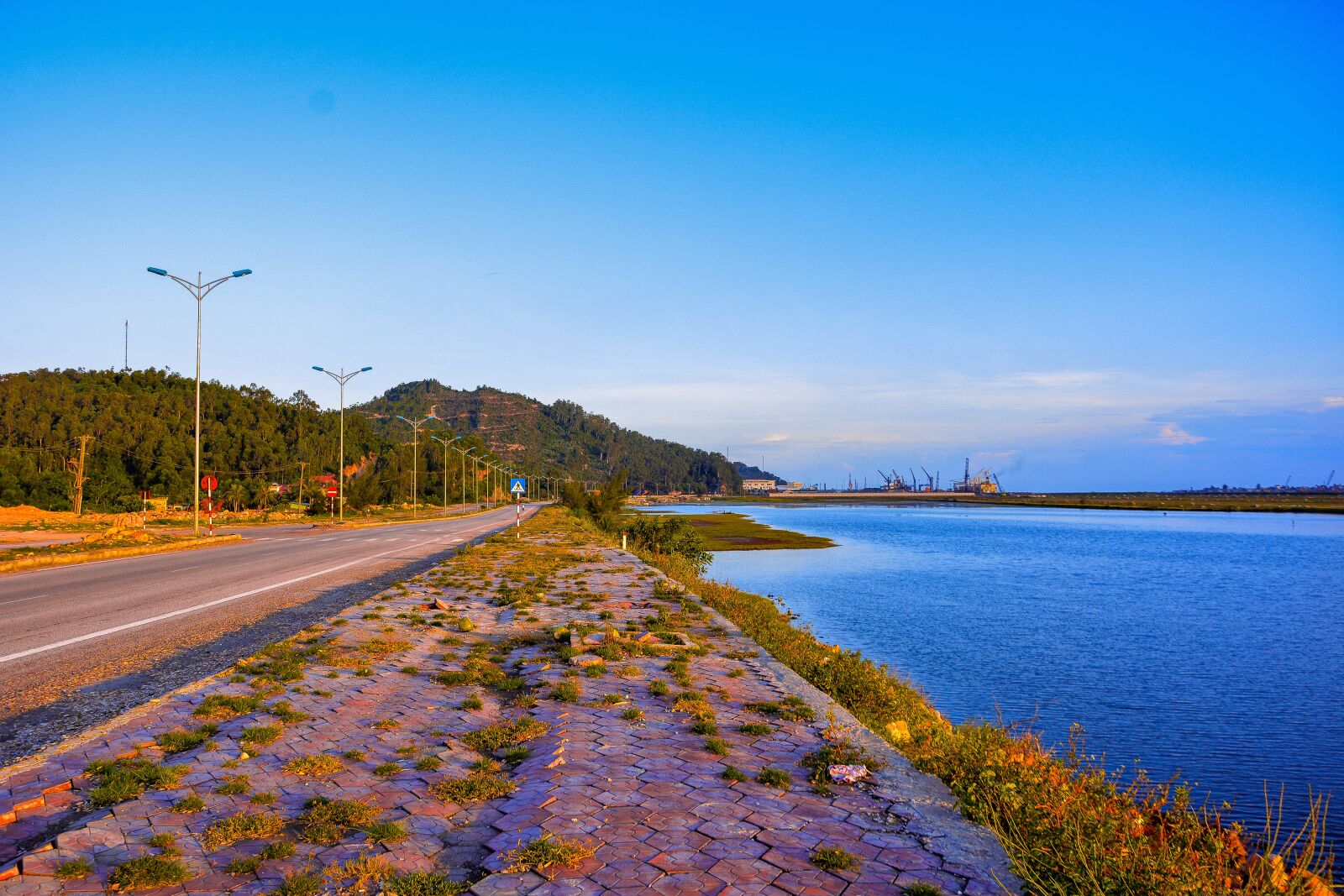 Nikon D7100 sample photo. Sea, mountain, sky photography