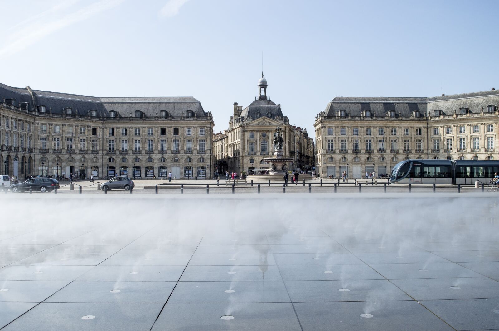 Nikon D3200 sample photo. Bordeaux, water mirror, square photography