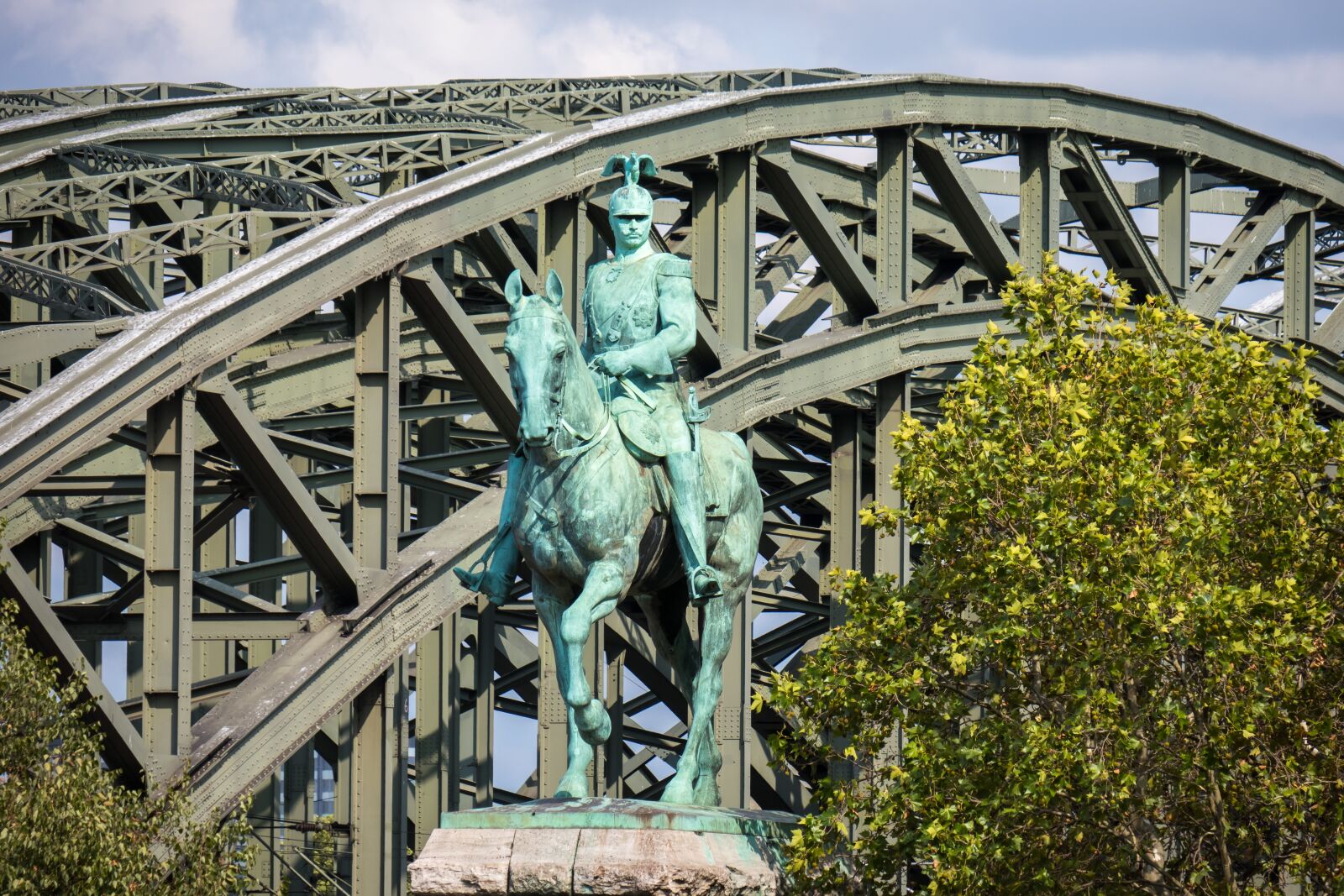 Canon PowerShot G3 X sample photo. Statue, equestrian statue, bridge photography