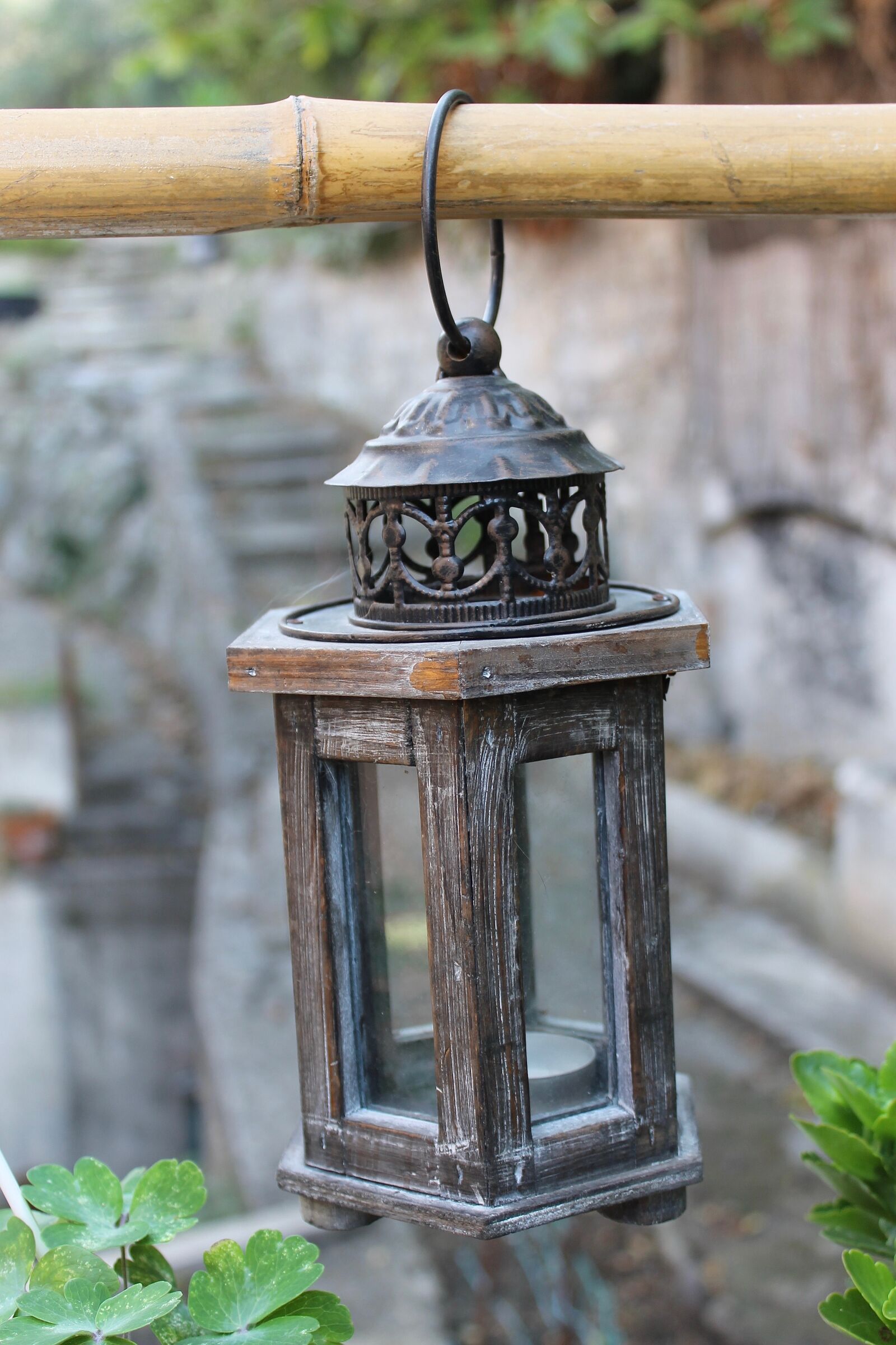 Canon EOS 1100D (EOS Rebel T3 / EOS Kiss X50) sample photo. Lantern, light, decoration photography