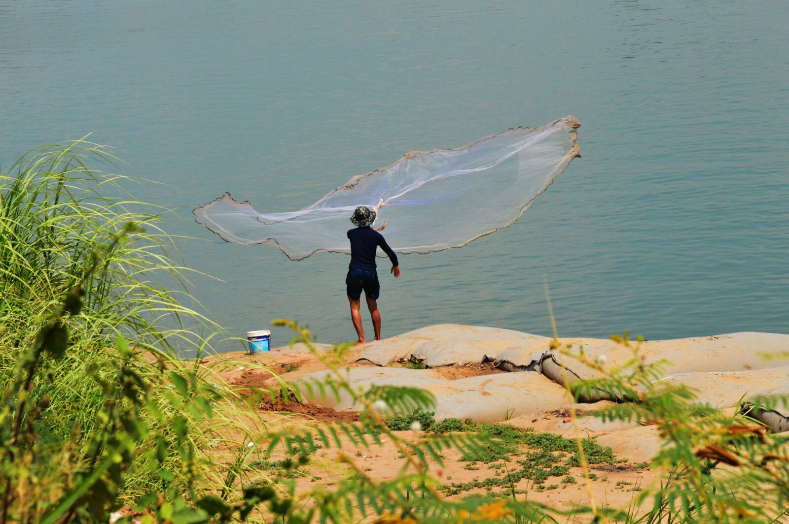 Nikon D3200 sample photo. The fishing lazy, the photography