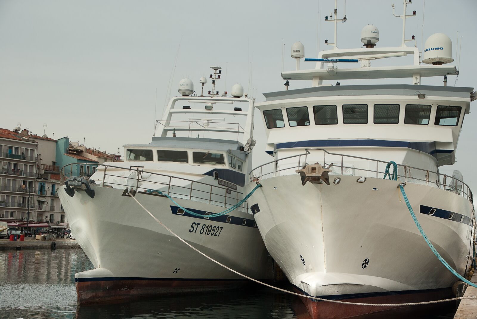 Pentax K10D sample photo. Sète, trawlers, fishing photography