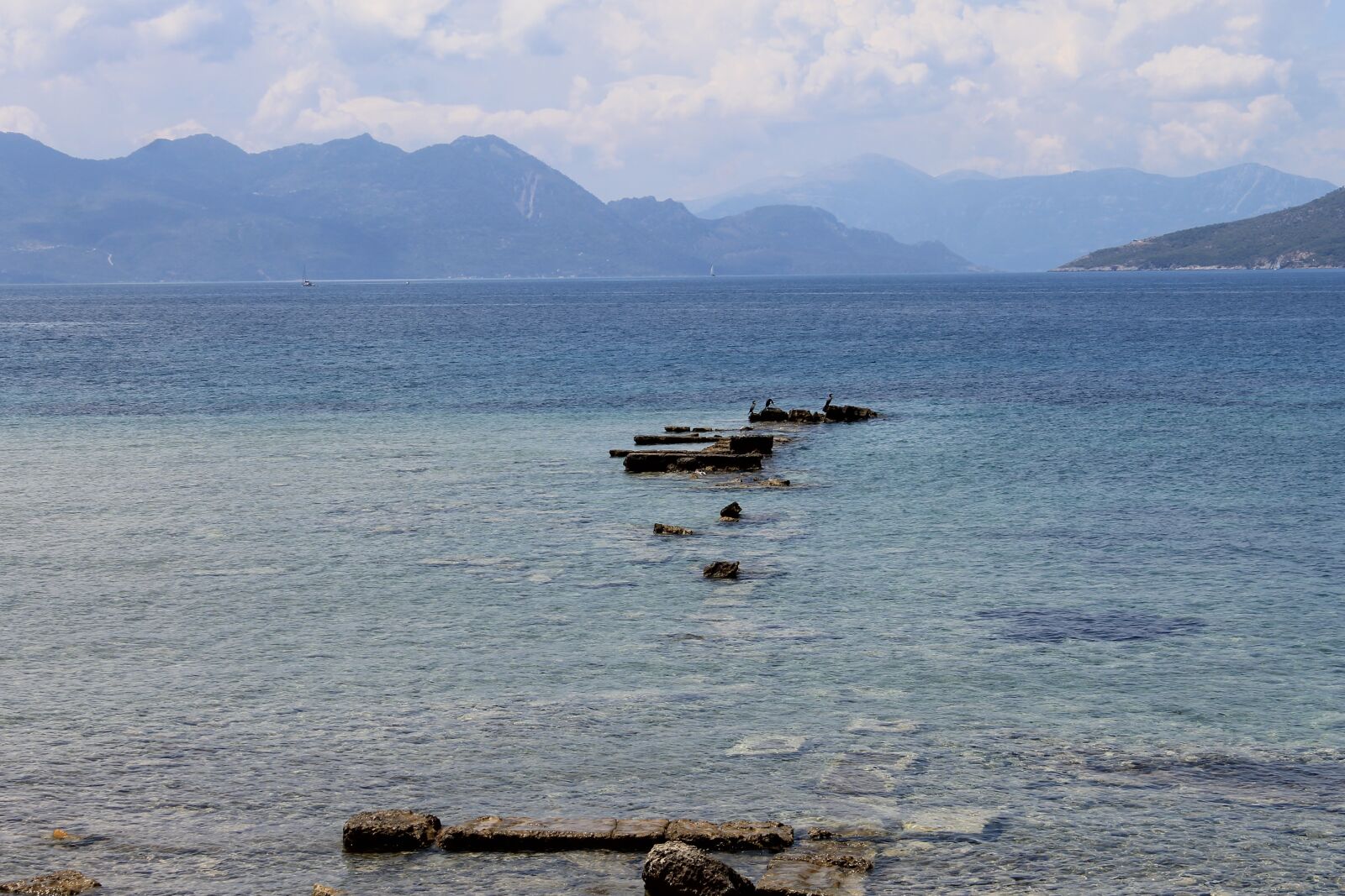 Canon EOS 1100D (EOS Rebel T3 / EOS Kiss X50) sample photo. Sea, pierce, marina photography