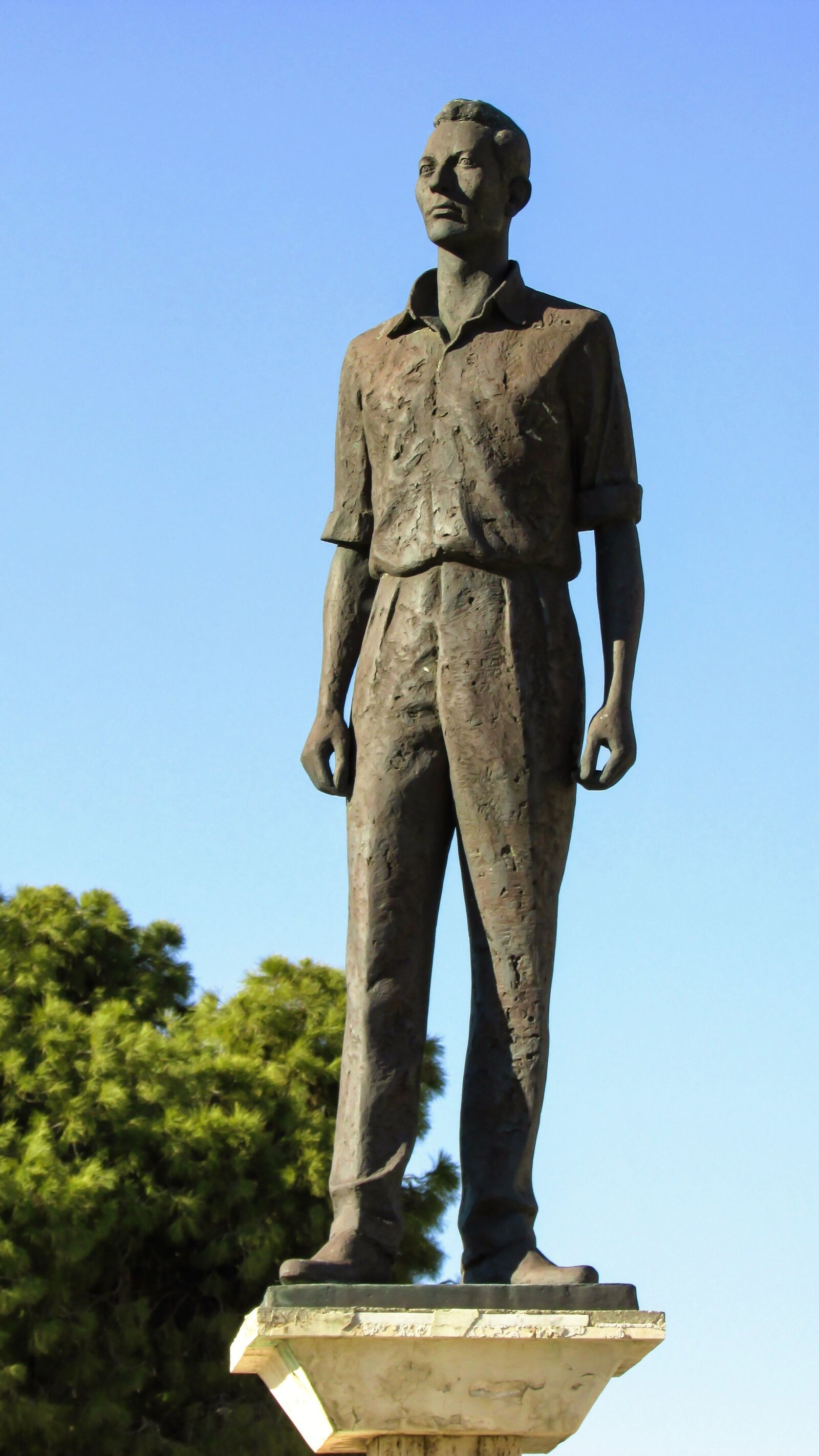 Canon PowerShot SX400 IS sample photo. Cyprus, larnaca, statue photography