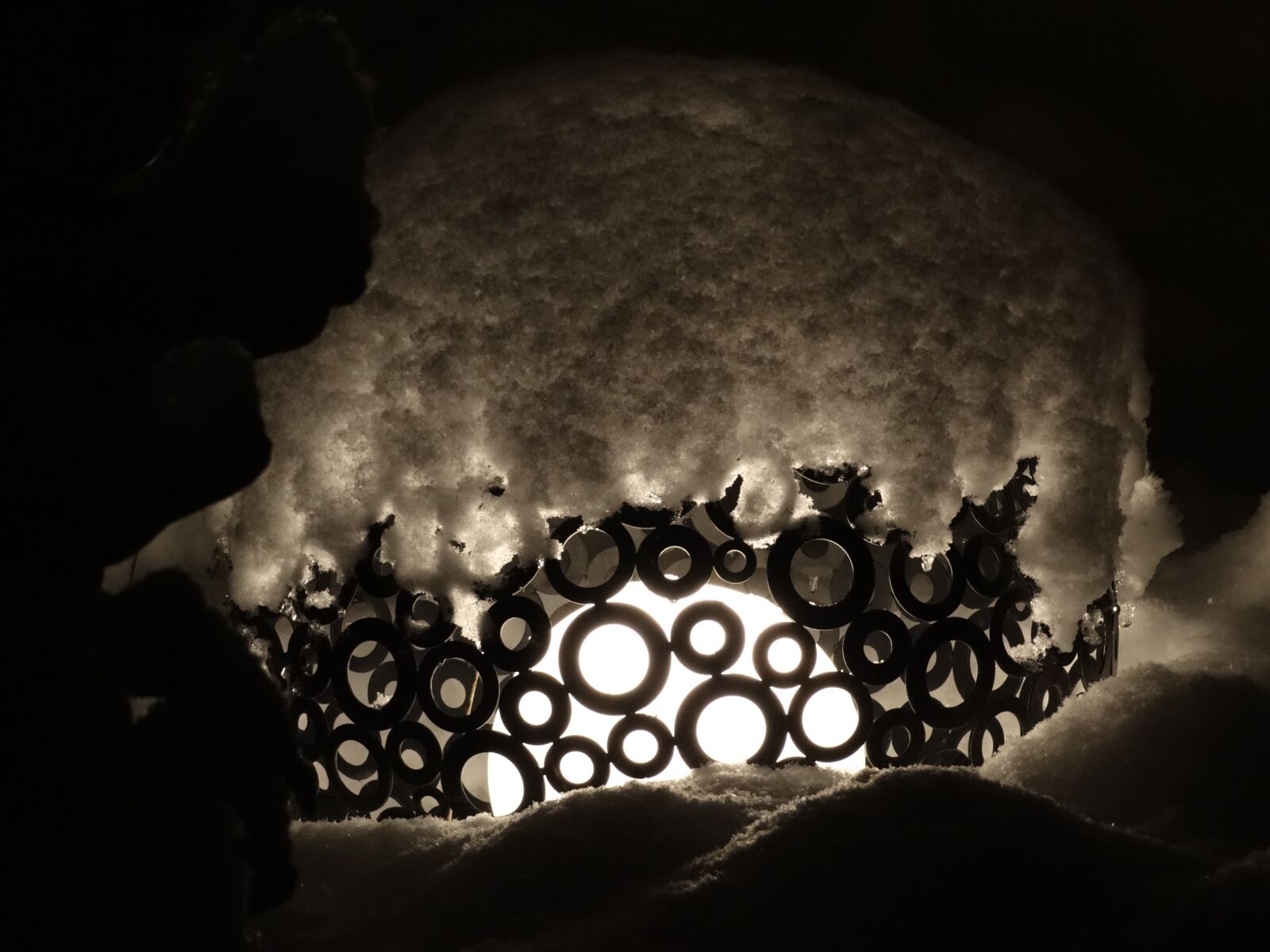 Sony Cyber-shot DSC-HX300 sample photo. Lighting, snow, lamp photography