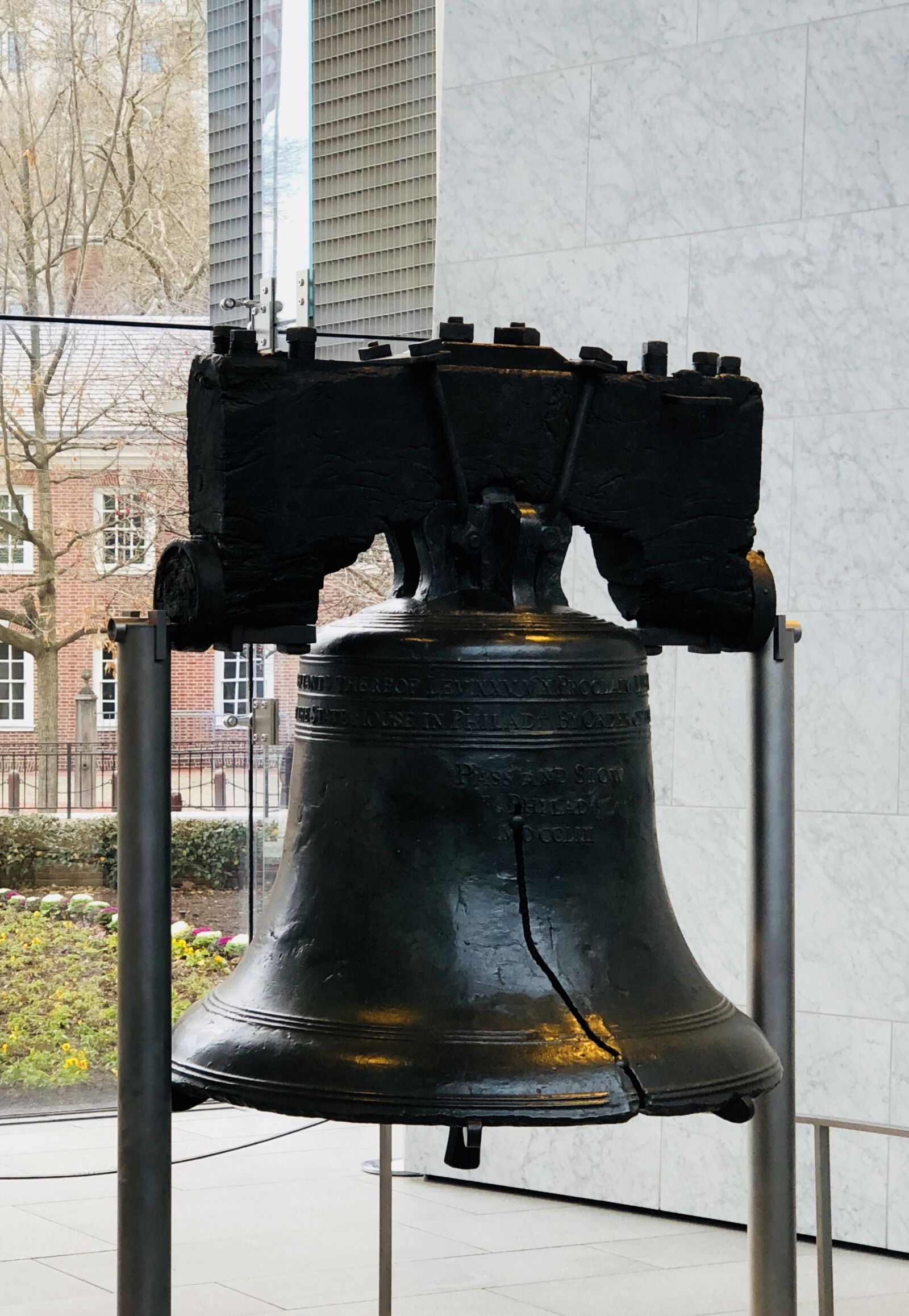 iPhone X back dual camera 6mm f/2.4 sample photo. Liberty bell, philadelphia, constitution photography