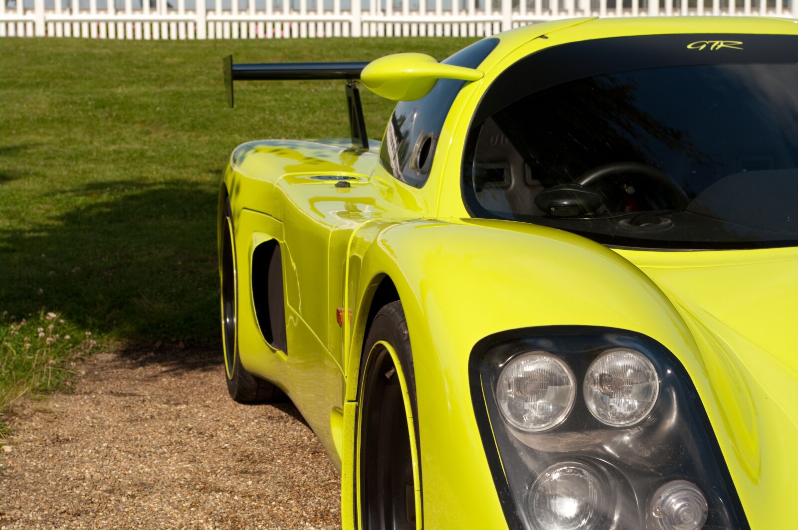 Pentax K20D sample photo. Goodwood racecourse, supercar, green photography