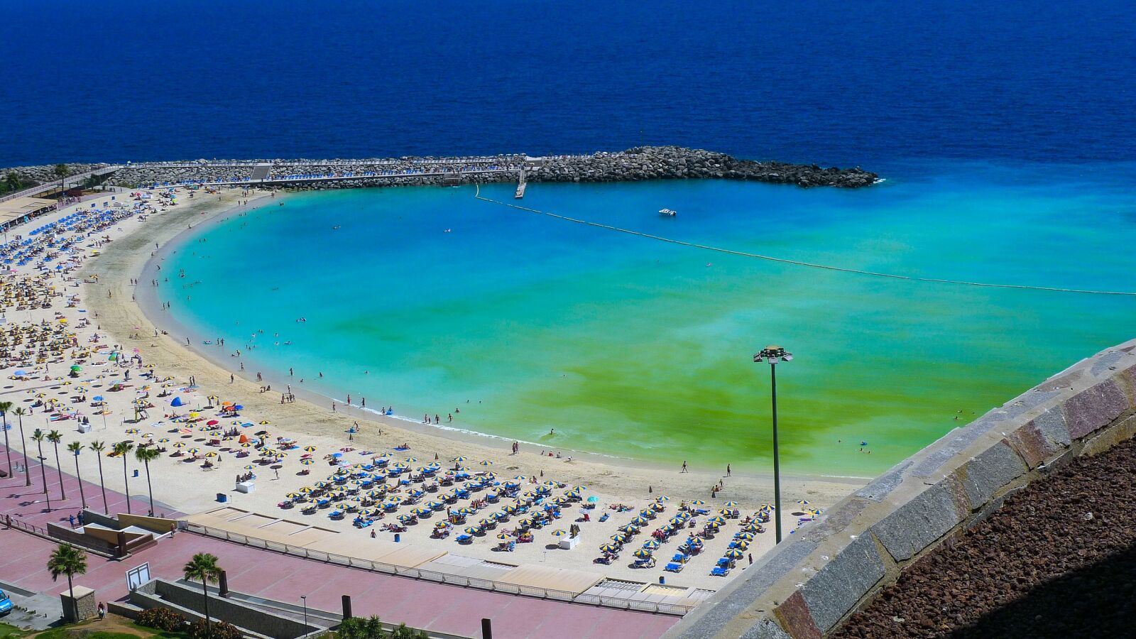 Panasonic Lumix DMC-LX3 sample photo. Beach, ocean, swimming photography