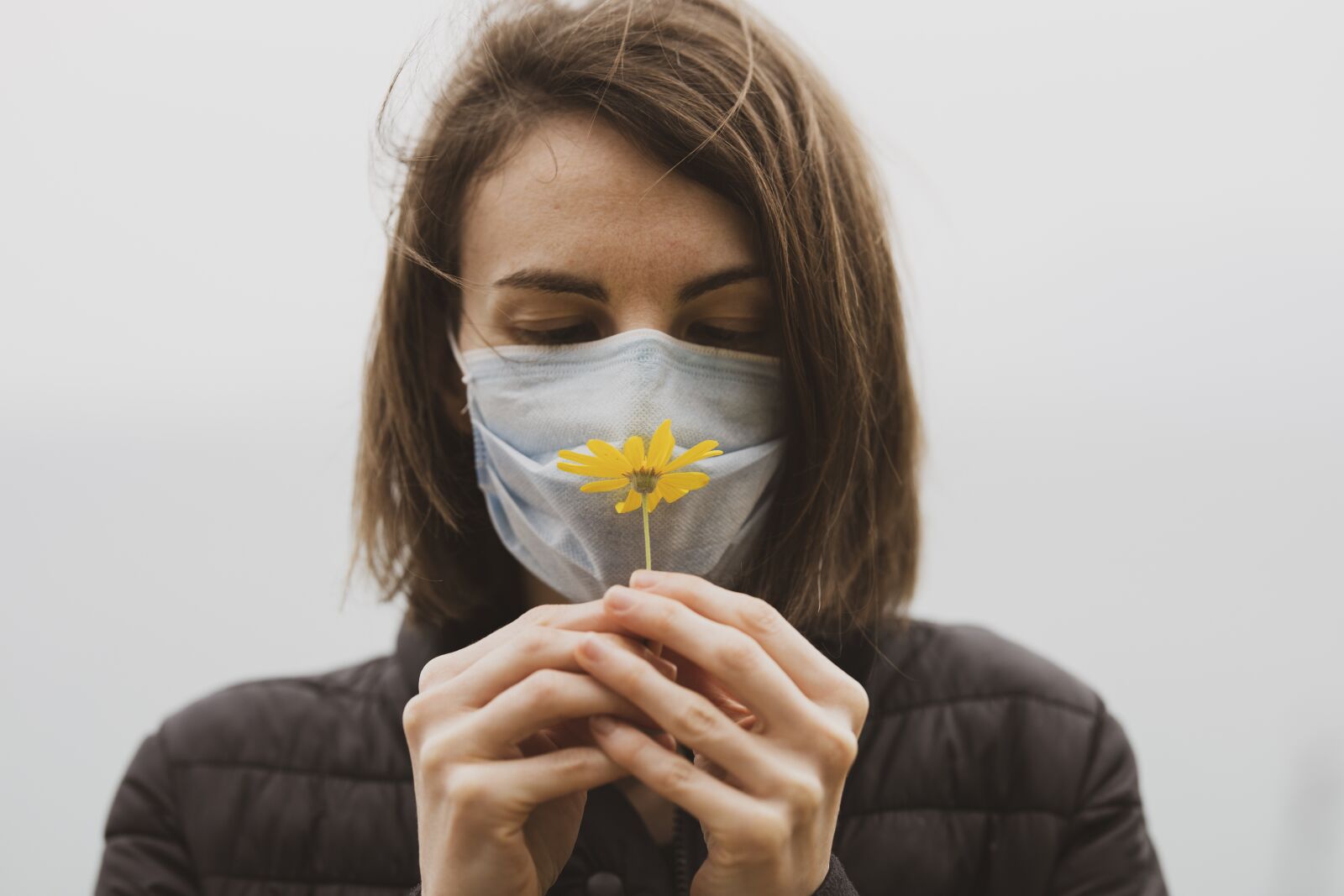 Canon EOS R + Canon RF 85mm F1.2L USM sample photo. Mask, coronavirus, quarantine photography