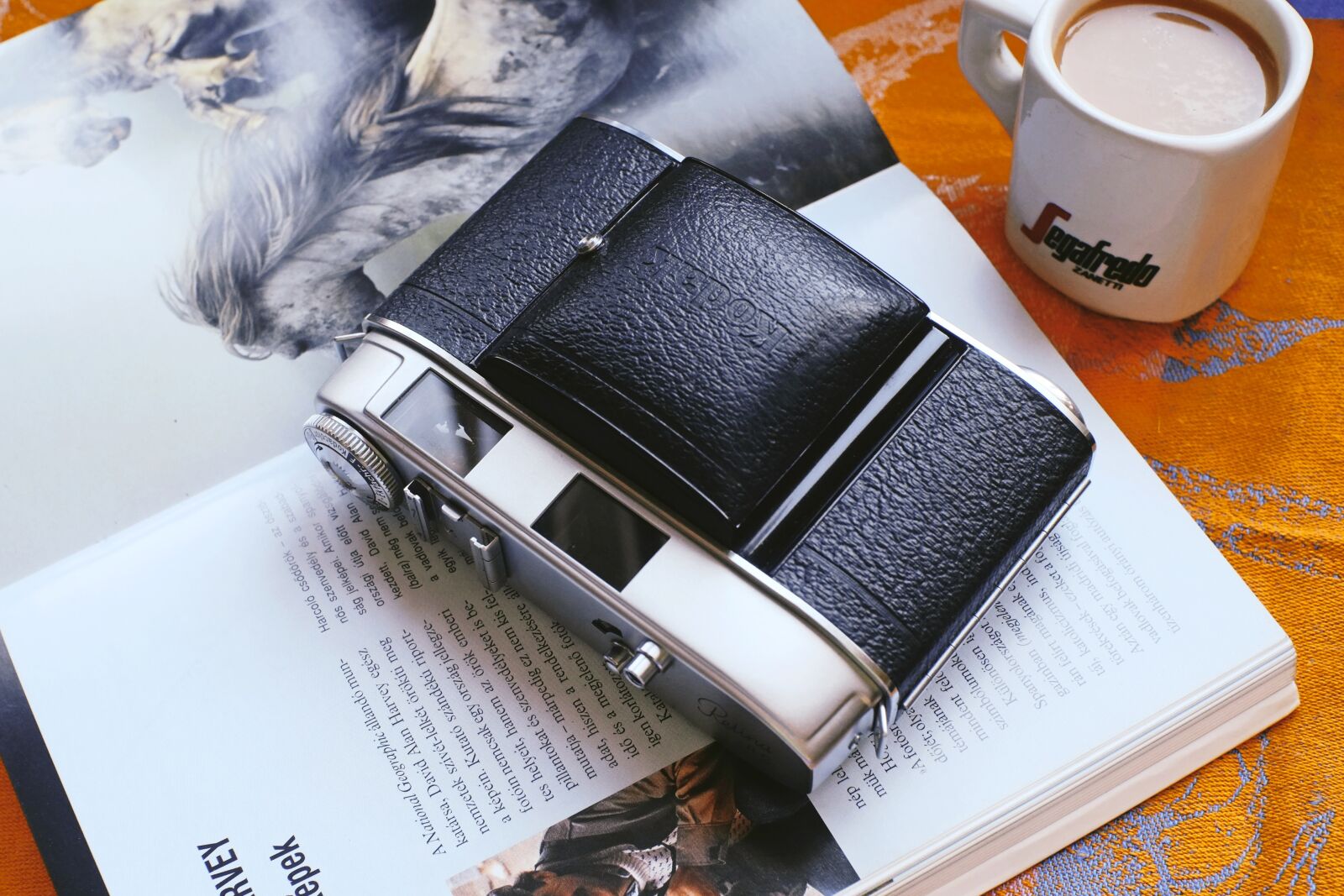 Fujifilm X-E1 sample photo. Camera, book, old photography