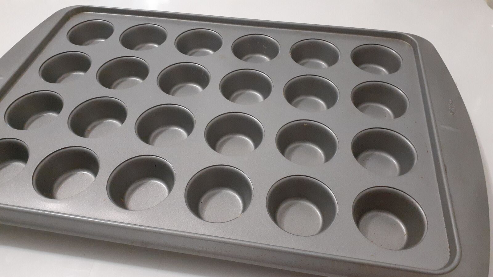 Samsung Galaxy A20 sample photo. Baking, cupcake pan, empty photography