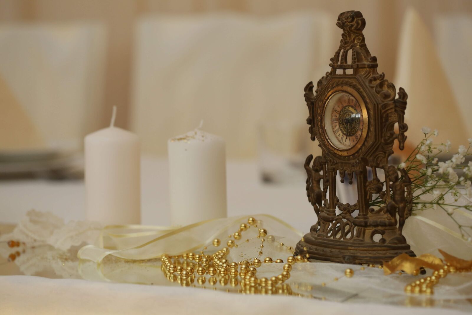 Canon EF 100mm F2.8 Macro USM sample photo. Analog clock, art, candles photography