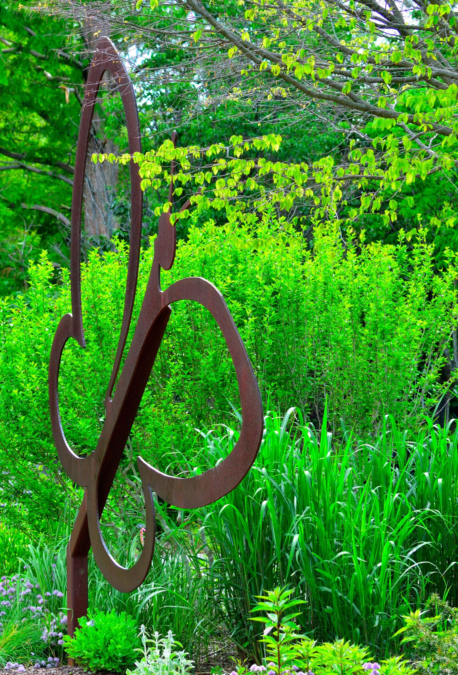 Nikon D3200 sample photo. Garden statue, niagara butterfly photography