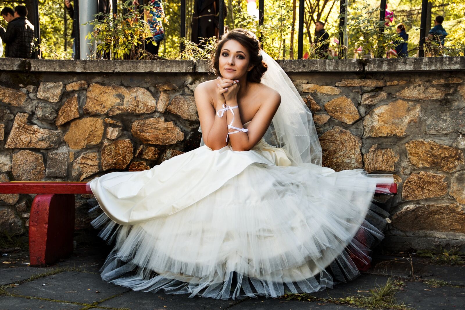 Nikon D750 sample photo. Bride, white dress, wedding photography