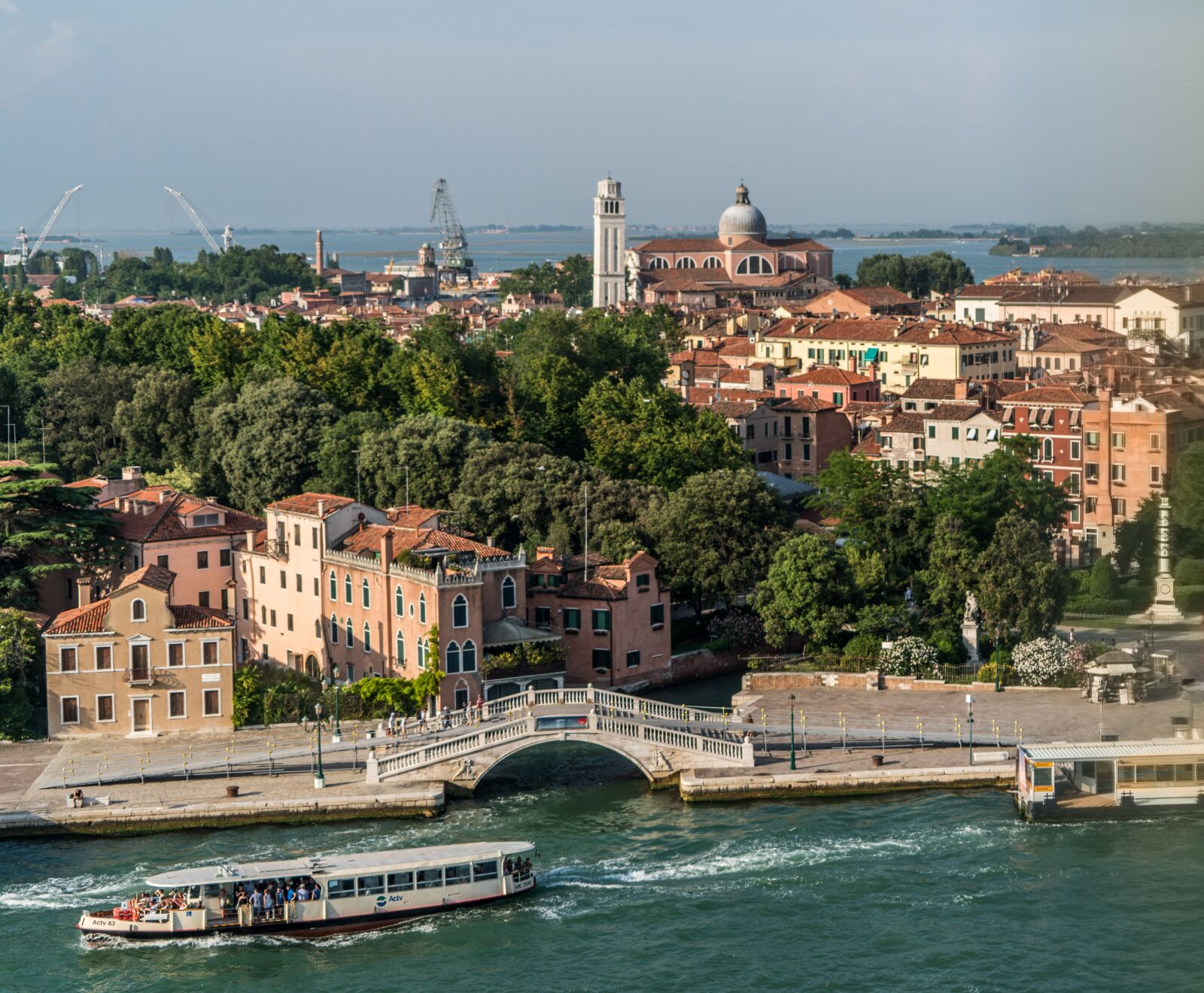 Sony a7R II + Sony FE 24-240mm F3.5-6.3 OSS sample photo. Venice, italy, canal photography