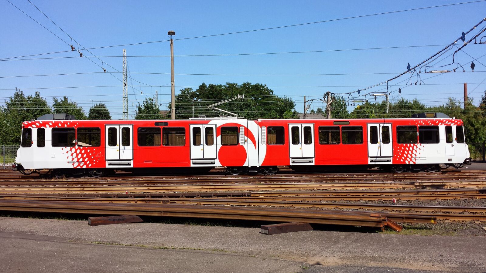 Samsung Galaxy S4 sample photo. City rail cars, pnv photography