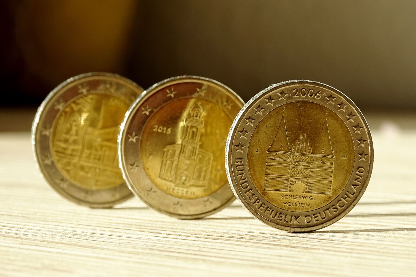 Sony Cyber-shot DSC-HX400V sample photo. Coin, euro, money photography