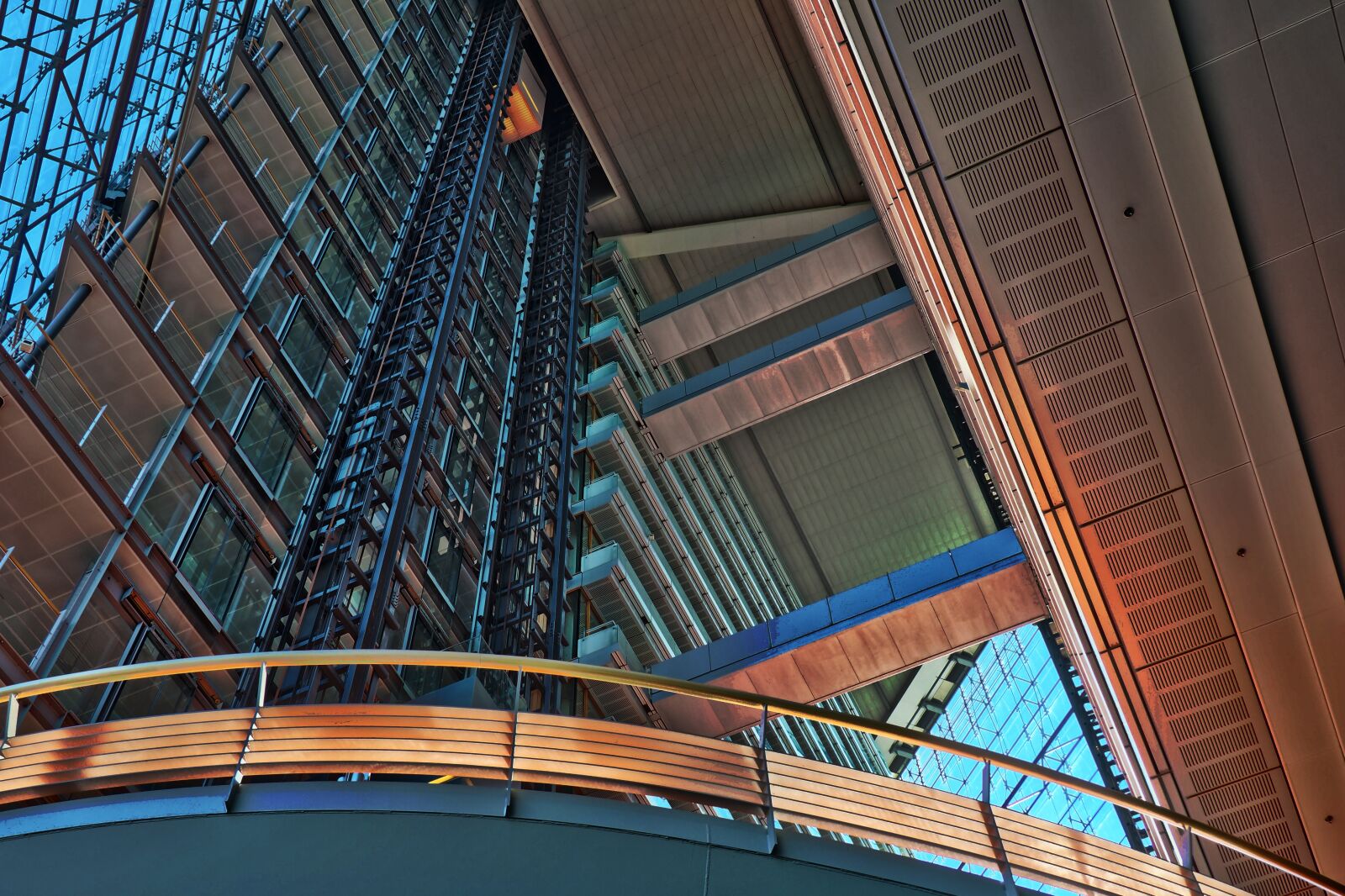 Olympus OM-D E-M10 sample photo. Architecture, building, glass photography
