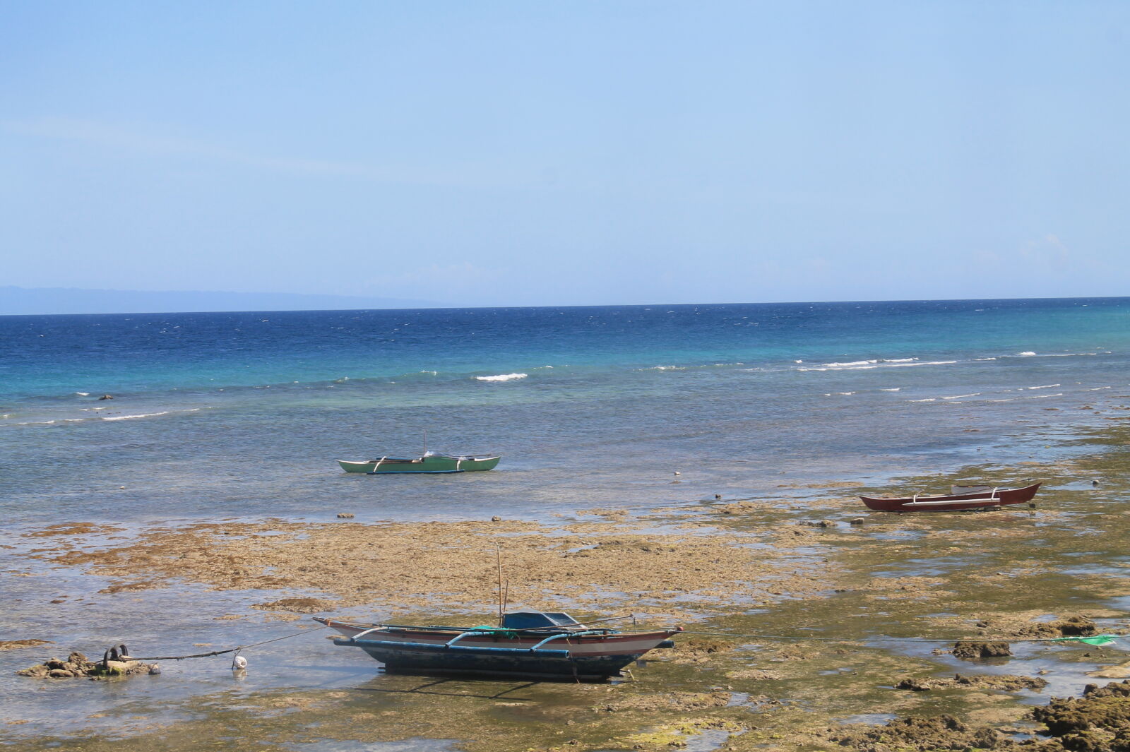 Canon EOS 1100D (EOS Rebel T3 / EOS Kiss X50) sample photo. Boat, ferry, philippines, seashore photography