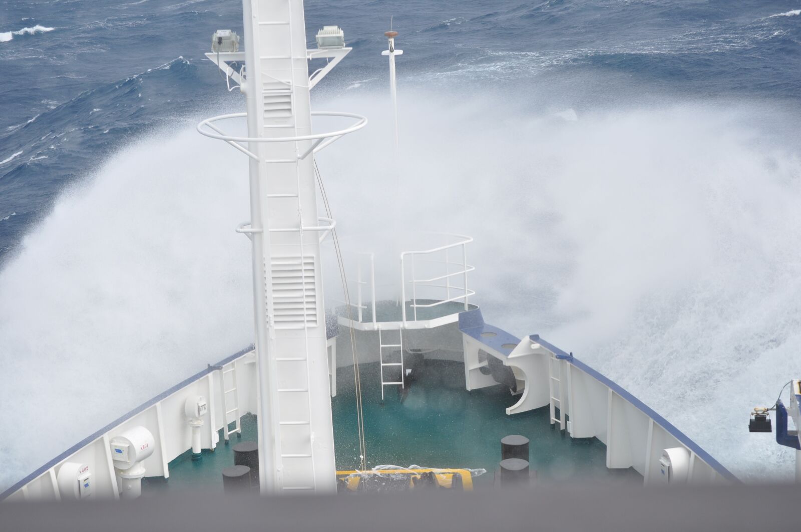 Nikon D5000 sample photo. Boat, ship, bow photography