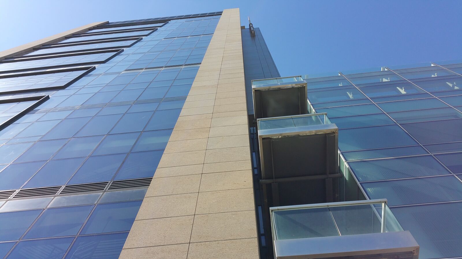 Samsung Galaxy Note4 sample photo. Portland, building, highrise photography