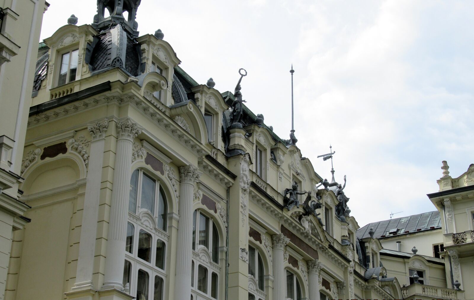 Canon PowerShot SX620 HS sample photo. Karlovy vary, hotel, fancy photography