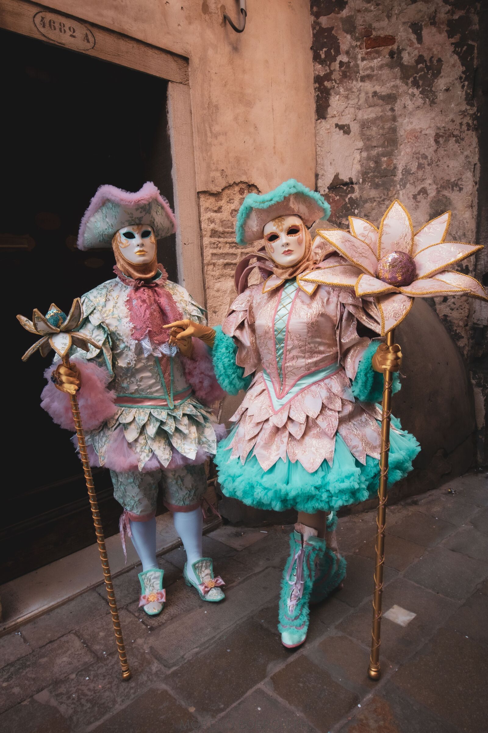 Canon EOS 80D sample photo. Venice, masks, carnival photography