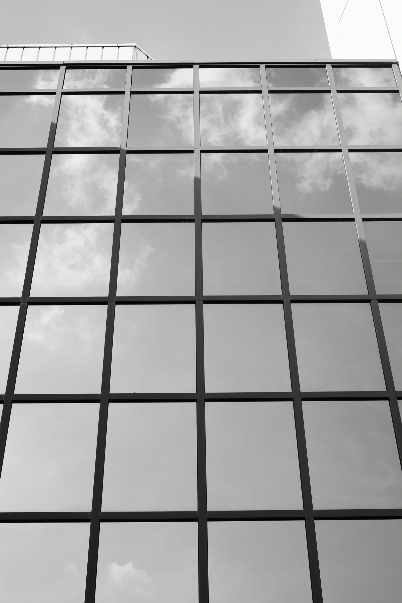 Fujifilm X-Pro1 sample photo. Black, and, white, building photography