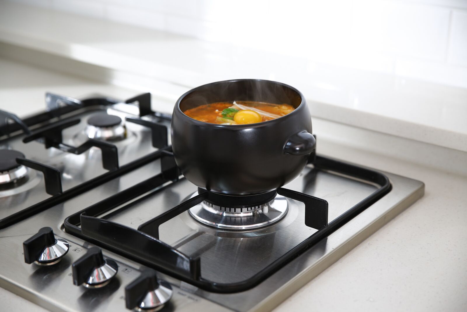 Canon EOS 5D Mark III sample photo. Dining table, pot, nabe photography