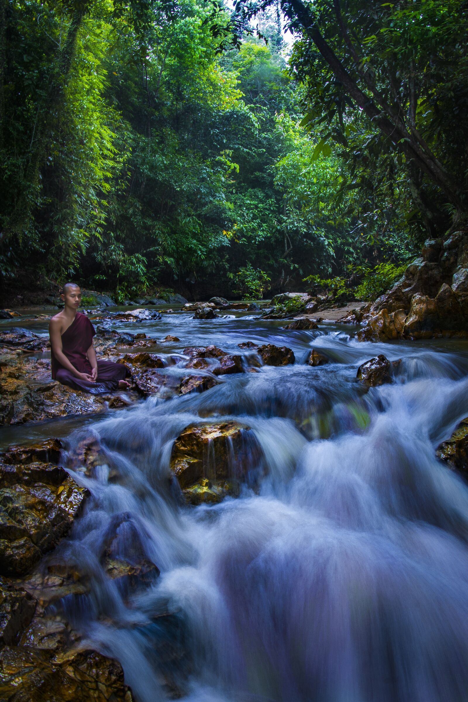 Canon EOS 1100D (EOS Rebel T3 / EOS Kiss X50) sample photo. Theravada monk, meditate, meditation photography