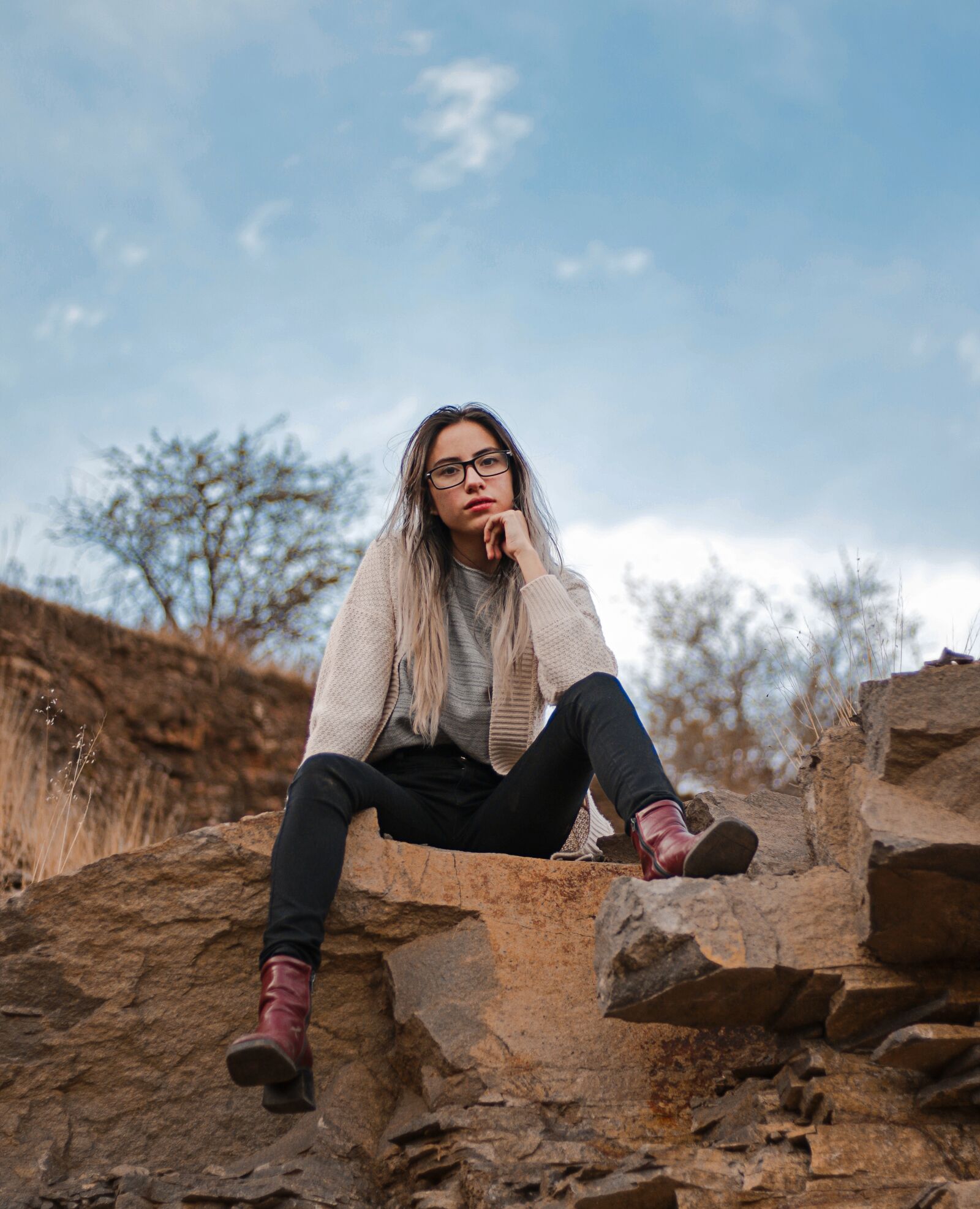 Canon EOS 70D + Canon EF 50mm F1.8 STM sample photo. Women, adult, outdoors photography