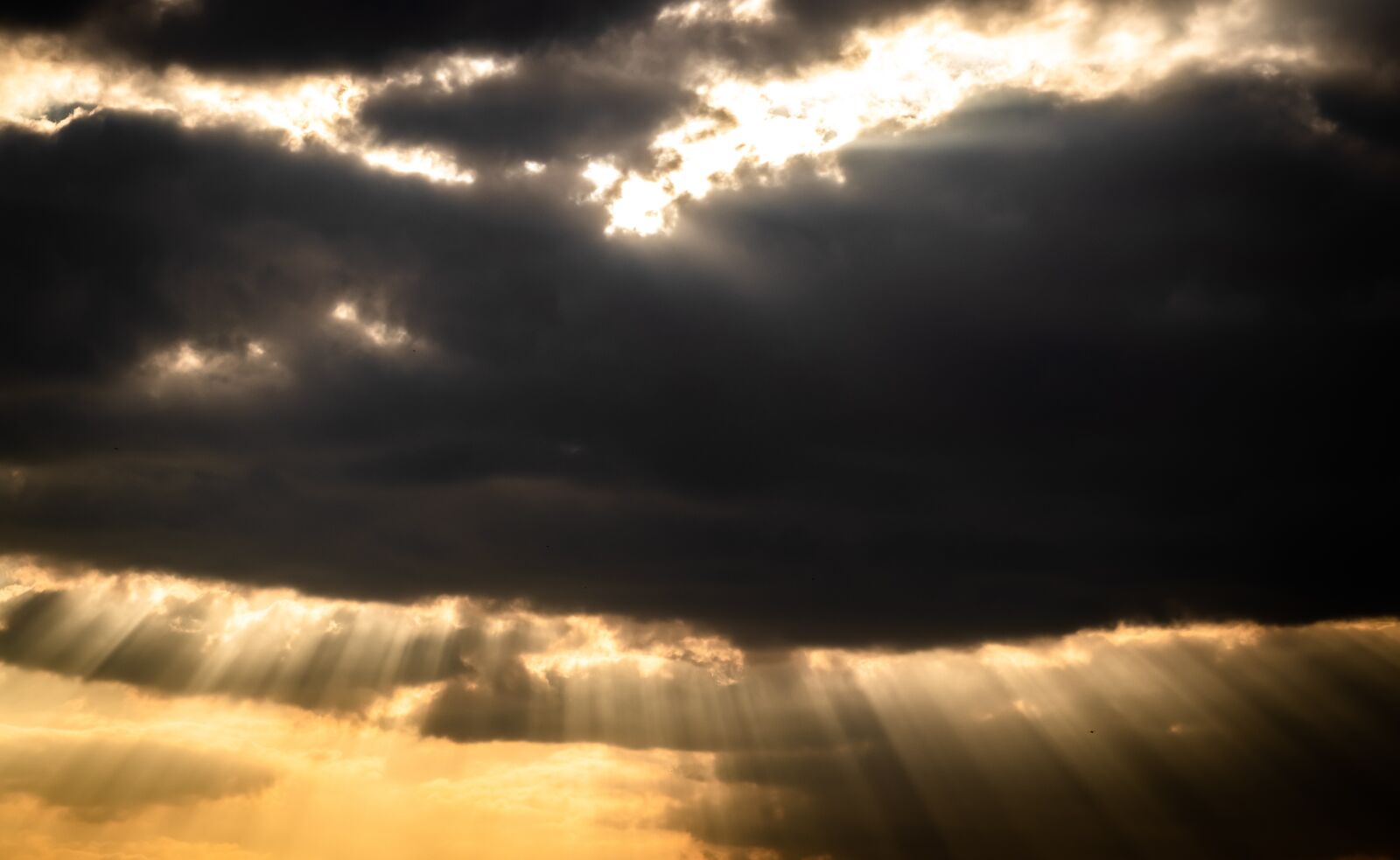 Canon EOS 80D sample photo. Clouds, sky, sun photography
