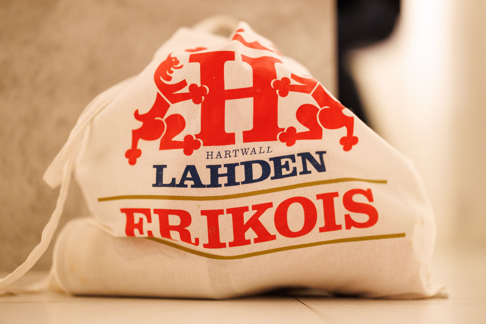 Canon RF 50mm F1.2L USM sample photo. Special bag of beer photography