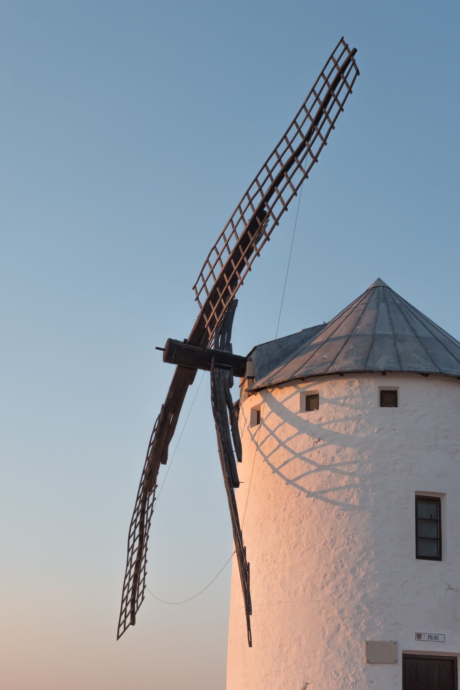 Fujifilm X-T2 sample photo. Sunset, mills, castilla photography