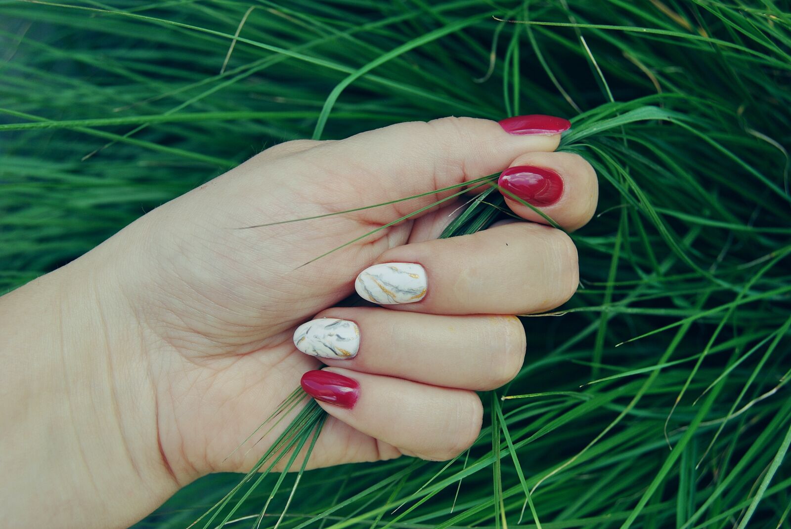 Nikon D3000 sample photo. Hand, varnish, hybrid photography