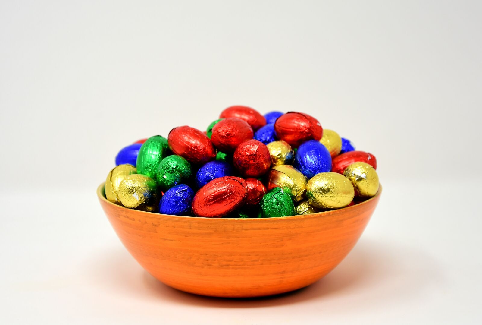 Nikon D7200 sample photo. Easter, chocolate eggs, colorful photography