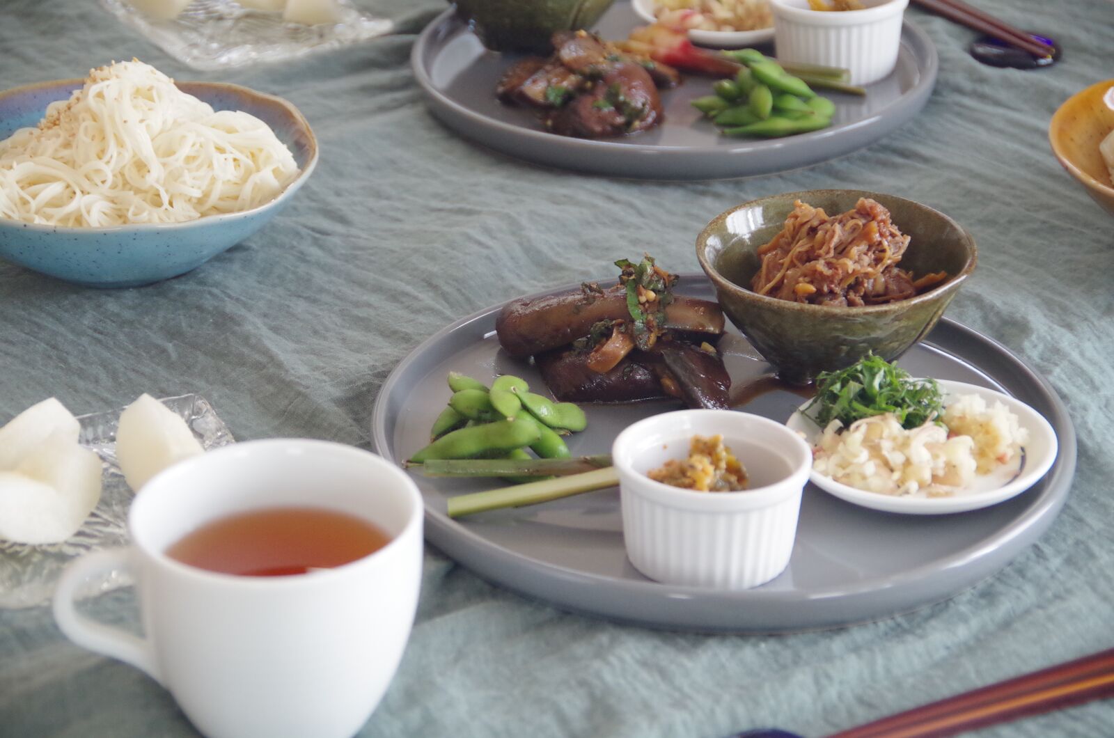 Pentax K-50 sample photo. Hood, diet, pots photography