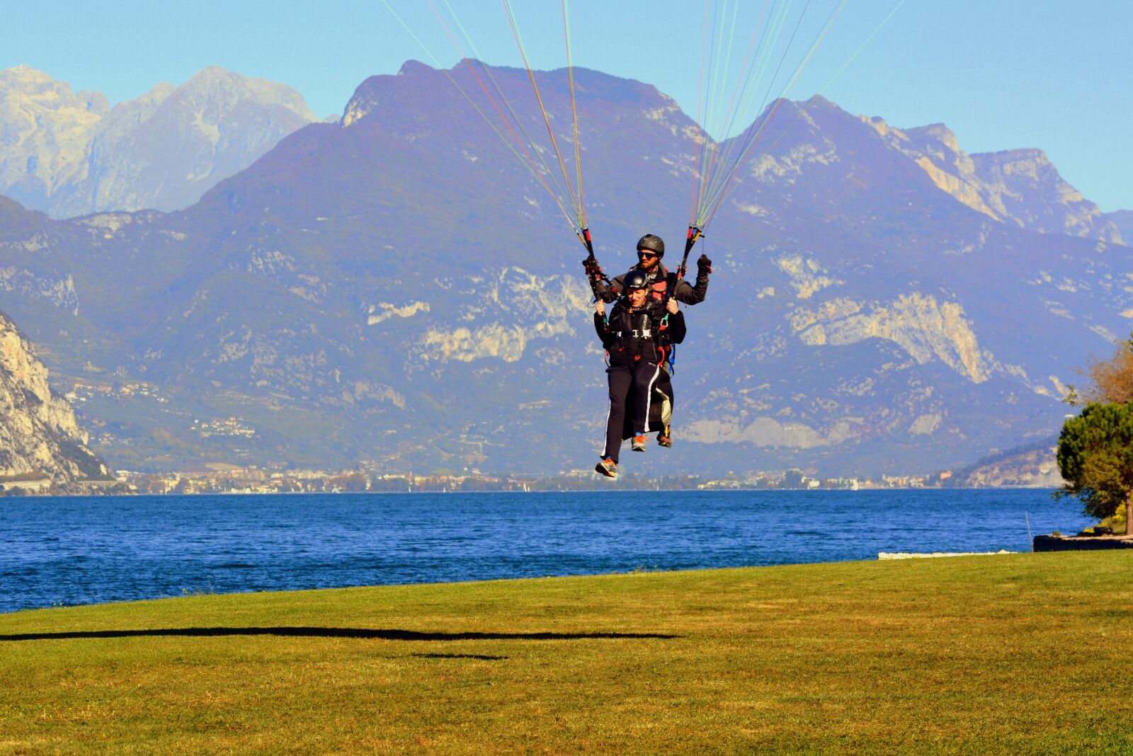 Nikon D7100 sample photo. Paragliding, landing, tandem photography