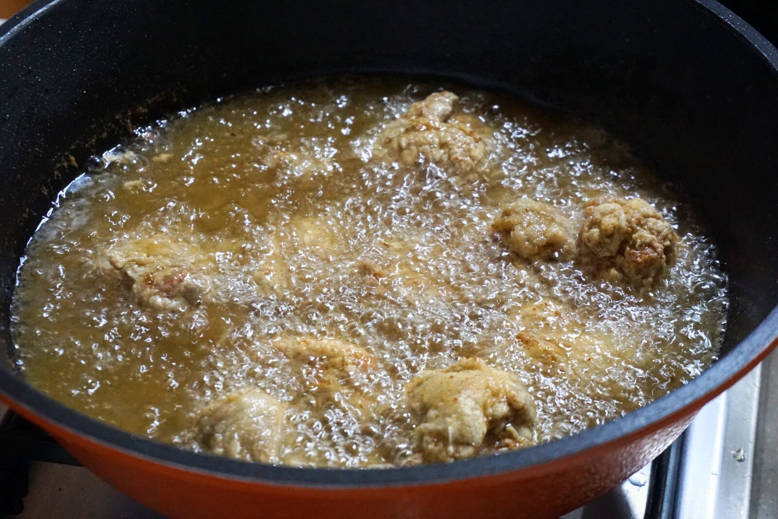 Sony a6000 sample photo. Oil, cooking, boil photography