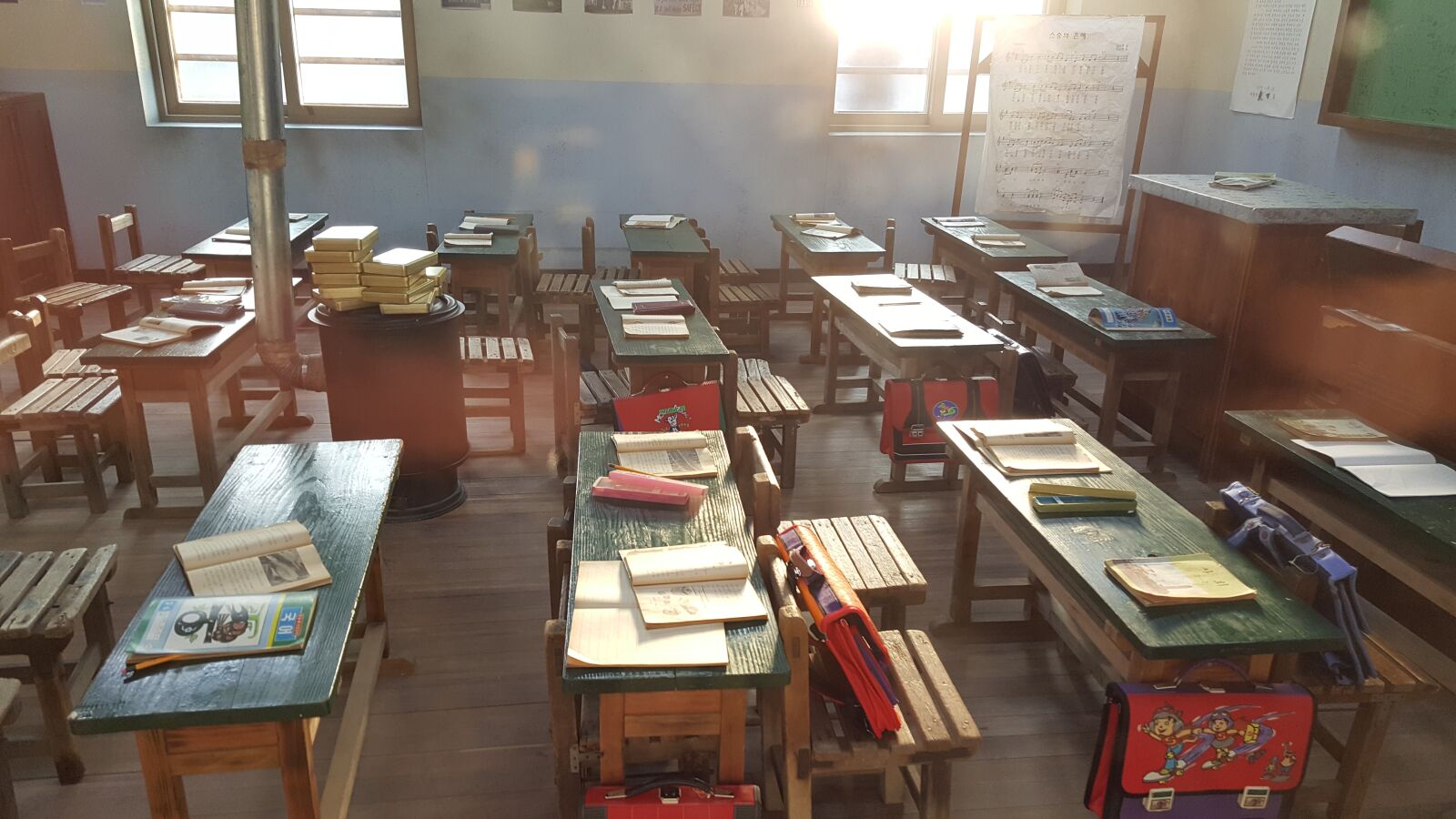Samsung Galaxy Note5 sample photo. Memory, elementary school, in photography