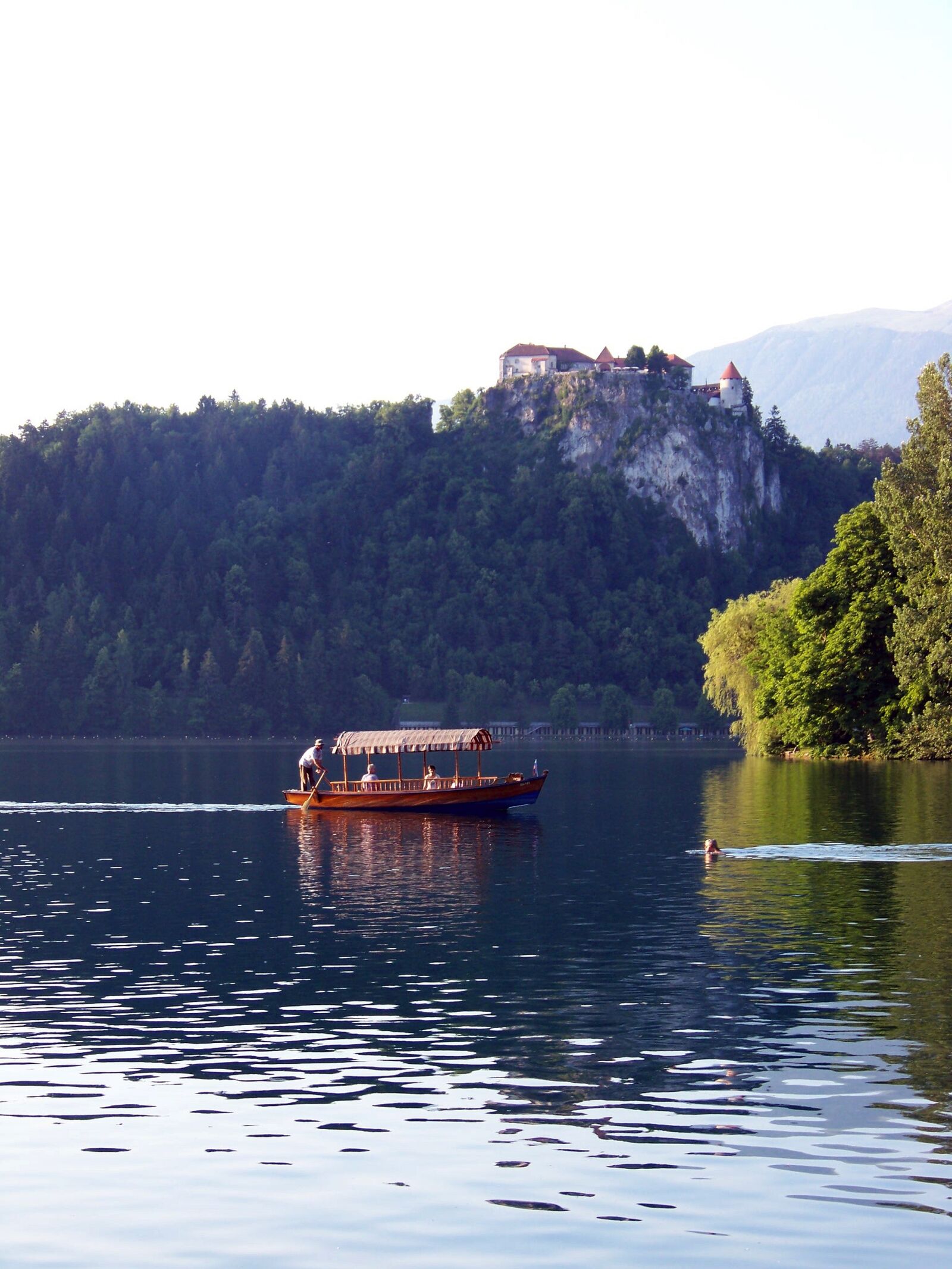 Kodak EASYSHARE Z8612 IS DIGITAL CAMERA sample photo. Lake bled, slovenia, gondola photography