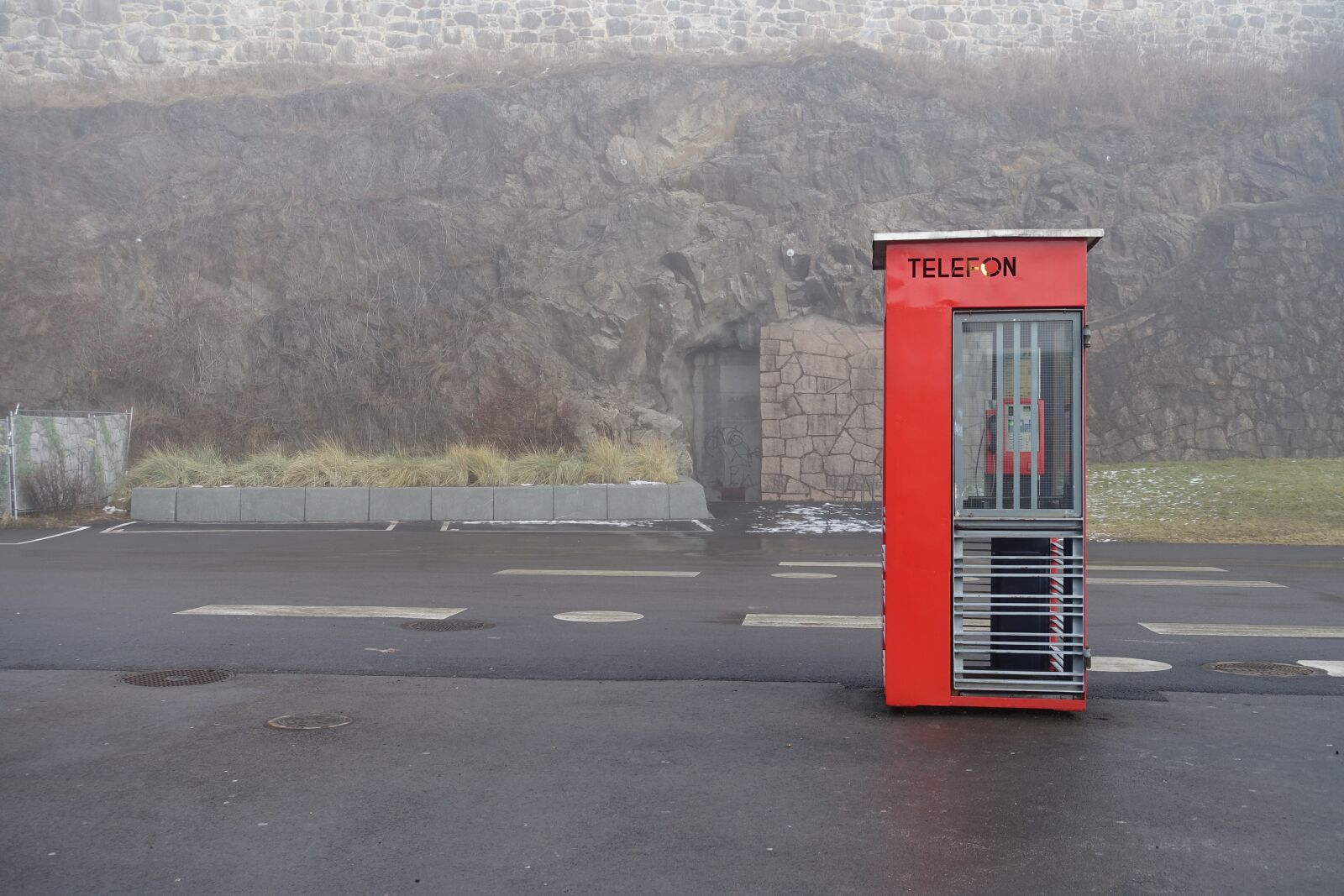 Sony Cyber-shot DSC-RX100 III sample photo. Telephone, norwegian call box photography