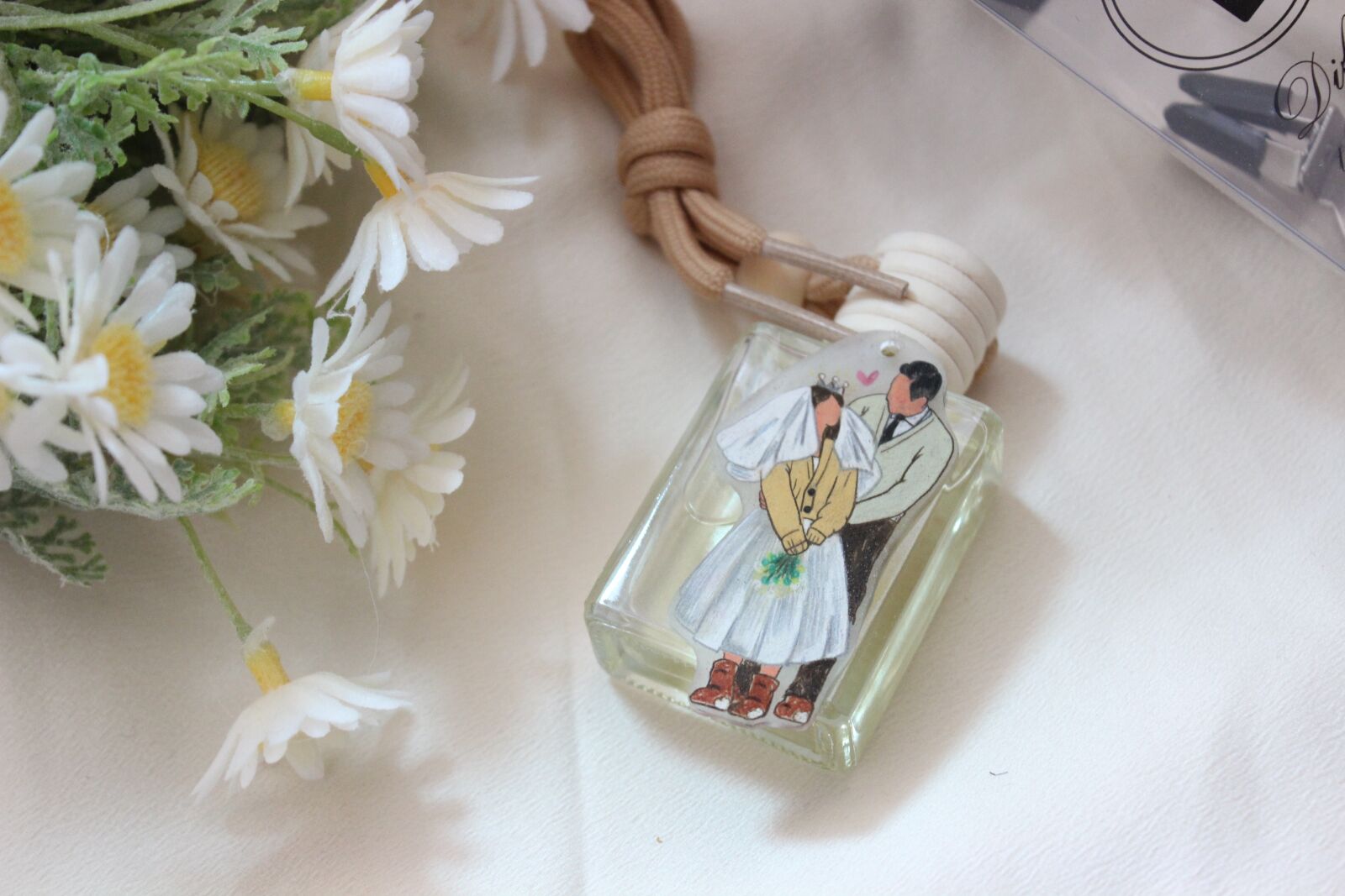Canon EOS 600D (Rebel EOS T3i / EOS Kiss X5) sample photo. Fragrances, couples, love photography