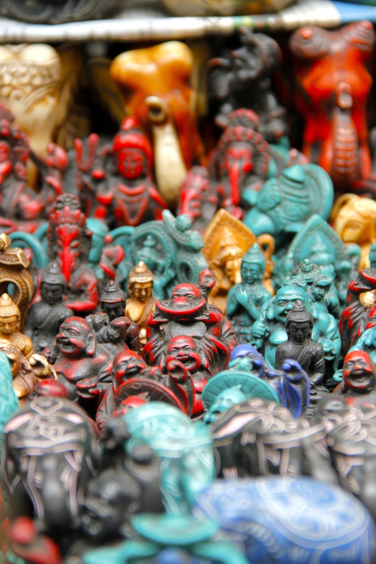 Canon EF-S 18-135mm F3.5-5.6 IS sample photo. Laughing, buddha, elephants photography