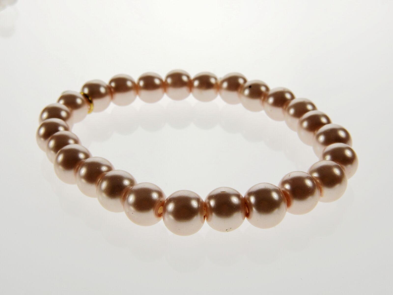Nikon Coolpix P900 sample photo. Jewellery, pearl, bangle photography