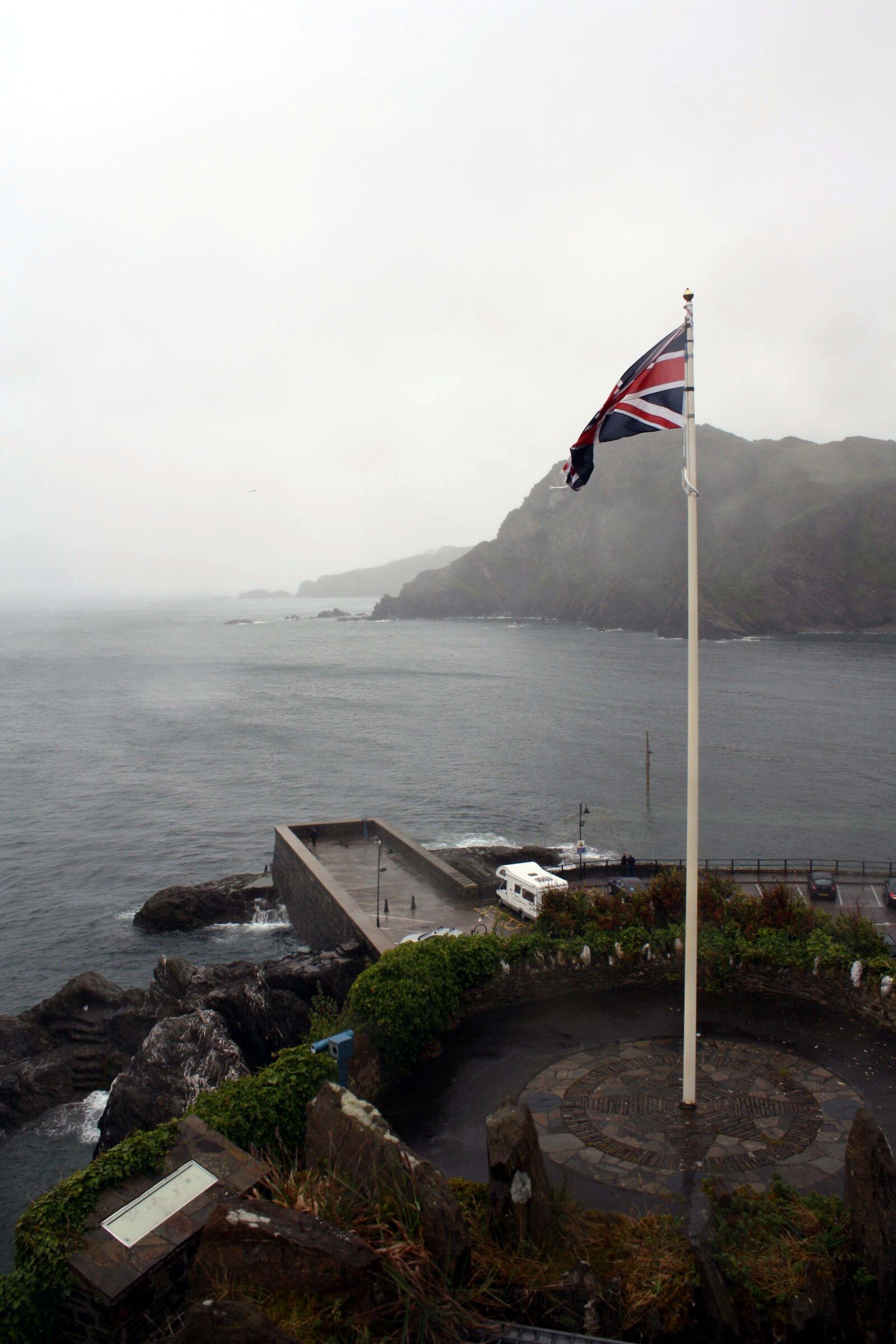 Canon EOS 1000D (EOS Digital Rebel XS / EOS Kiss F) sample photo. British, england, rain, storm photography